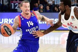 Anadolu Efes'te beklenen ayrılık ger&ccedil;ekleşti