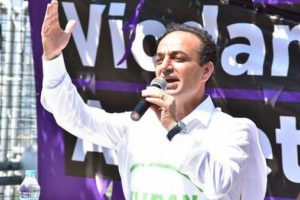 HDP'li Osman Baydemir g&ouml;zaltına alındı