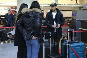 Cenk Tosun İngiltere'ye gitti