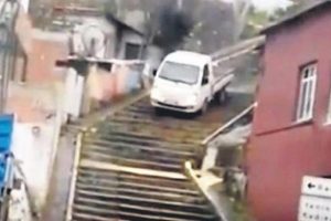 Bu fotoğrafın sırrı &ccedil;&ouml;z&uuml;ld&uuml;! G&uuml;zergah yapmışlar...