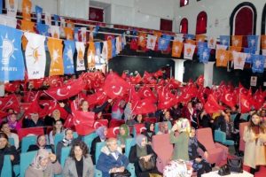 Bursa Mudanyalı AK kadınlar Neslihan Erdeniz'i seçti 