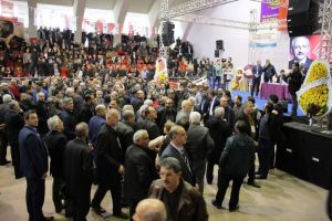 CHP kongresinde gerginlik
