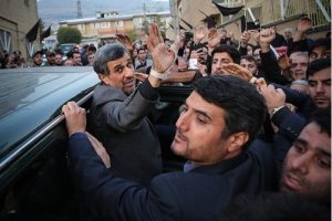 Ahmedinejad'ın avukatı: M&uuml;vekkilimin tutuklandığı doğru değil