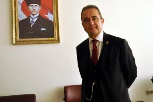 Tezcan'dan Fransa'dan et ithalatı eleştirisi
