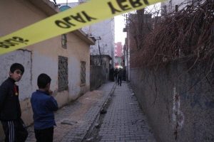Birer g&uuml;n arayla 2 ceset