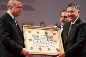 Erdoğan'ın eleştirisinden sonra rekt&ouml;rden flaş paylaşım