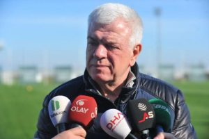Bursaspor Başkanı Ay: "Kupa ma&ccedil;ına kadar 1 veya 2 oyuncu alacağız"