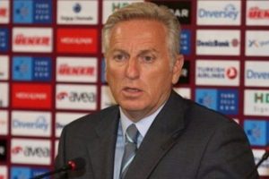 Ali D&uuml;r&uuml;st, Pro-lisanslı antren&ouml;rler i&ccedil;in hedef koydu!