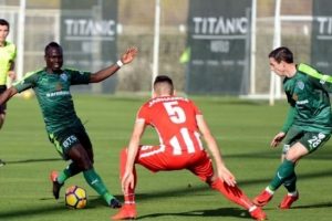 Bursaspor, Skenderbeu'yu 3 golle ge&ccedil;ti