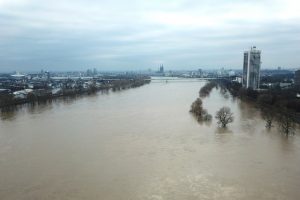 Almanya'da Ren Nehri taştı