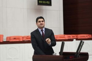 CHP'li Adıg&uuml;zel: Eğitim Diyanet'e emanet