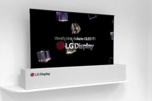 LG'nin OLED televizyonu katlanıp kayboluyor!