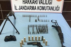 Hakkari'de ter&ouml;r &ouml;rg&uuml;t&uuml; operasyonunda m&uuml;himmat ele ge&ccedil;irildi