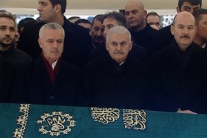 Cenaze t&ouml;renine Başbakan Yıldırım da katıldı