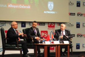 TSYD Zirvesi'nde altyapı sorunu konuşuldu
