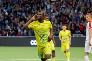 Bursaspor'un listesindeki Patrick Twumasi i&ccedil;in G&ouml;ztepe devrede