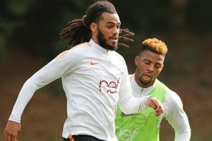 Denayer: "S&uuml;rekli dizilişin değişmesi bizi zorladı"