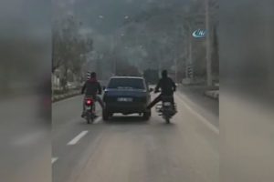 Arıza yapan otomobile 'ayaklı' destek kamerada