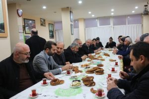 Bursa G&uuml;rsu Belediye Başkanı Mustafa Işık esnafla buluşuyor