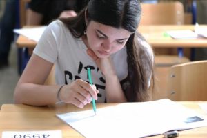 YEE'nin T&uuml;rk&ccedil;e Yeterlik Sınavı'na yoğun ilgi