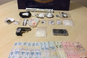Bursa'da uyuşturucu tacirlerinden 6'sı tutuklandı