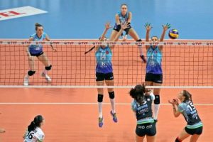 Bursa B&uuml;y&uuml;kşehir Belediyespor set vermedi