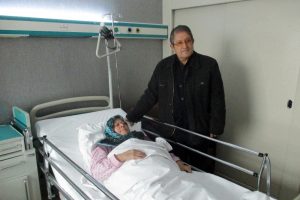 Kalbinde 3,5 santimlik iğne olan kadın tedavi altında