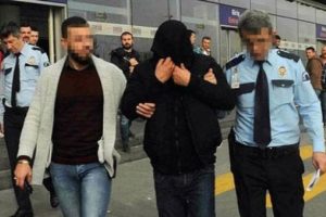 Sevgilisini g&ouml;rmek i&ccedil;in Atat&uuml;rk Havalimanı'nı ayağa kaldırdı