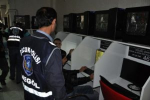 Bursa Valiliği'nden &ouml;ğrencilerin g&uuml;venliği i&ccedil;in flaş kararlar