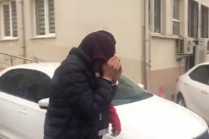 Bursa'da otobanda durdurulan şüpheli araçtan uyuşturucu ve silah çıktı