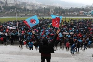 Bursa'da 5 bin metal işçisi meydanlara indi