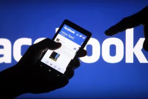 Facebook hisseleri fena çakıldı