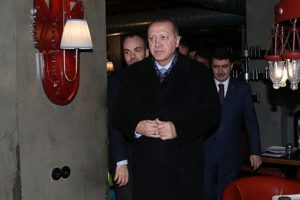 Erdoğan, İstanbul'da çorbacıya gitti