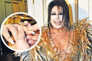 B&uuml;lent Ersoy: 'Tektaşım burayı satın alır'