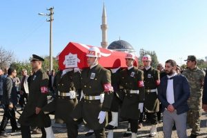S&ouml;zleşmeli Piyade Er Alp son yolculuğuna uğurlandı