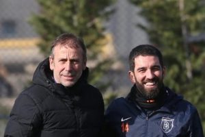 Arda Turan ilk idmanına &ccedil;ıktı