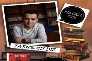 &Uuml;nl&uuml; yazar &ouml;ğrencilerle s&ouml;yleşilerini s&uuml;rd&uuml;r&uuml;yor