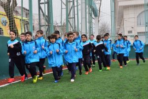 Bursa Yıldırım'da yeni futbolcular yetişiyor