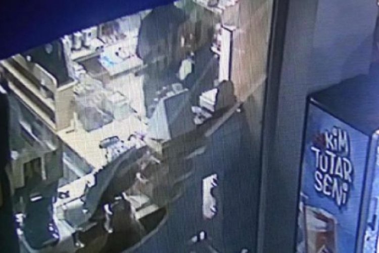 Bursa'da silahlı ve kar maskeli soygun! 2 ş&uuml;pheli g&ouml;zaltında