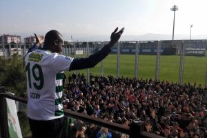 Bursaspor'un yeni transferi Sow imzayı attı
