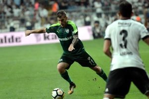 Bursaspor'da Deniz Yılmaz ile yollar resmen ayrıldı 