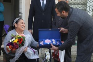Bursa'da otob&uuml;se alınmadı ama g&ouml;n&uuml;llere girdi