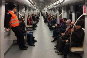 S&uuml;r&uuml;c&uuml;s&uuml;z metro b&uuml;y&uuml;k ilgi g&ouml;r&uuml;yor ama bir eksik var
