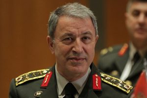 Hulusi Akar'dan dikkat &ccedil;eken ziyaret