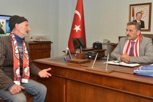 Kağıt toplayıcısından Samsunspor'a '555' lira destek