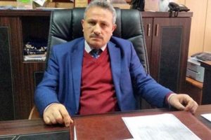 Lise &ouml;ğrencisinden kendisini uyaran okul m&uuml;d&uuml;r&uuml;ne dayak!
