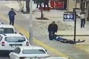 Diyarbakır'da silahlı &ccedil;atışmanın g&ouml;r&uuml;nt&uuml;leri ortaya &ccedil;ıktı