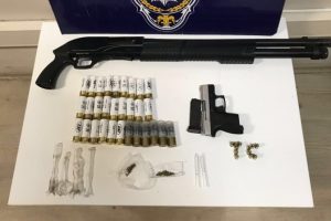 Bursa'da Mustafakemalpaşa polisinden uyuşturucu baskını