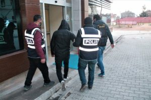 Elazığ merkezli 4 ilde torbacı operasyonu: 21 g&ouml;zaltı