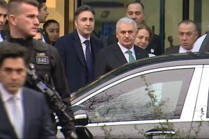 Başbakan Yıldırım'dan hasta ziyareti